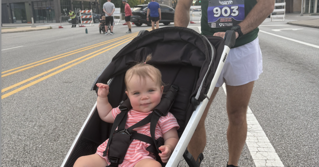 Dad and baby daughter break world record at Guardian Mile