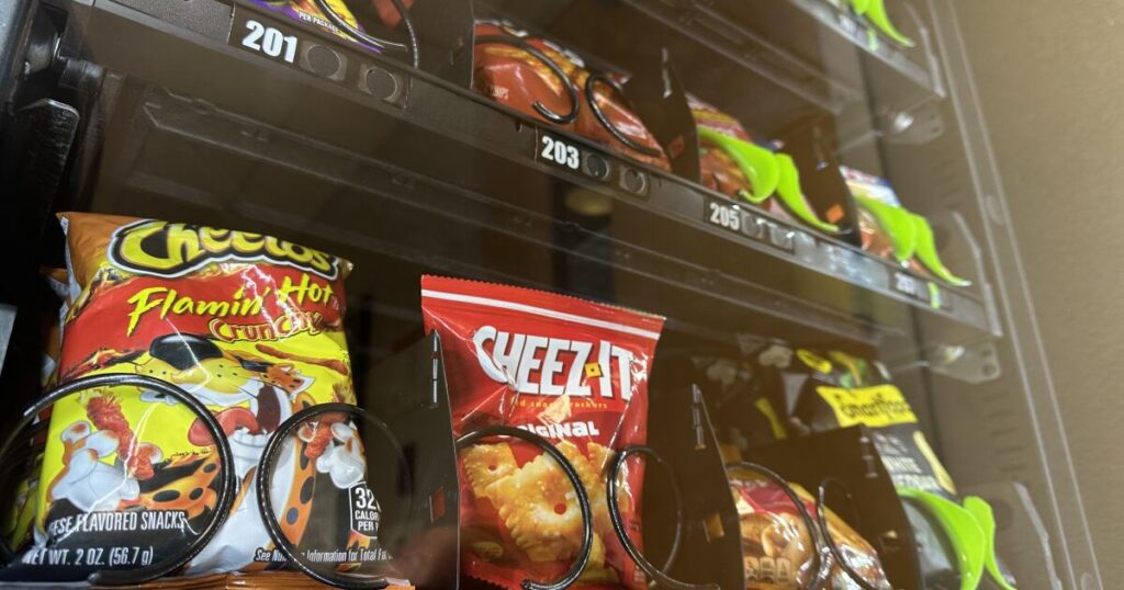 As students return to class, nutrition staffers work to comply with new AZ Healthy Schools Act As students return to class, nutrition staffers work to comply with new AZ Healthy Schools Act