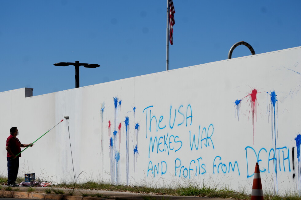 Wall of US Embassy in Brazil’s capital is vandalized as relations remain tense Wall of US Embassy in Brazil's capital is vandalized as relations remain tense