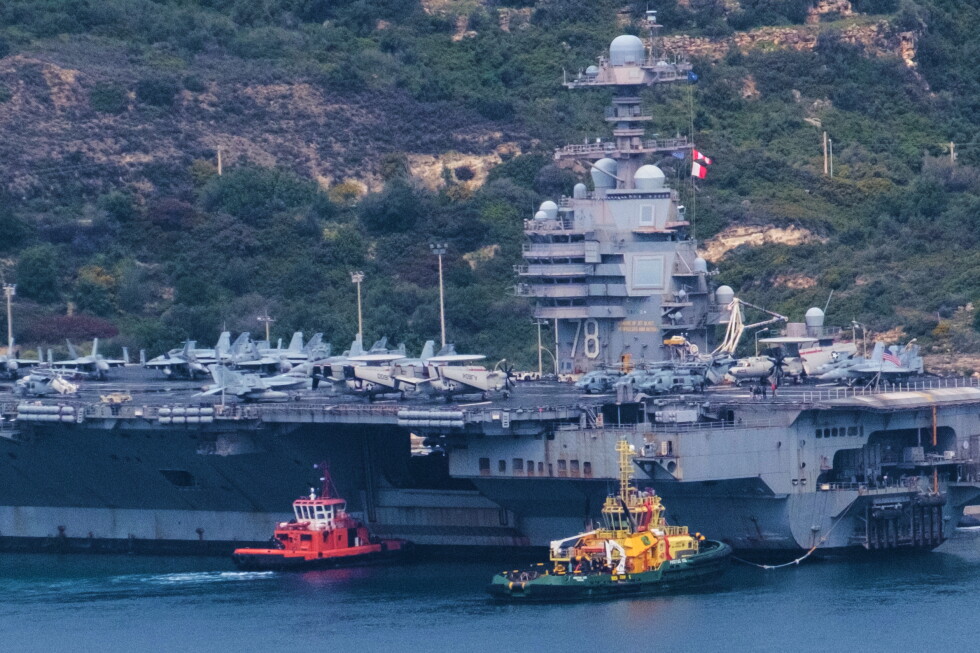 Trump orders the Navy to return to an older system of launching jets off aircraft carriers Trump orders the Navy to return to an older system of launching jets off aircraft carriers