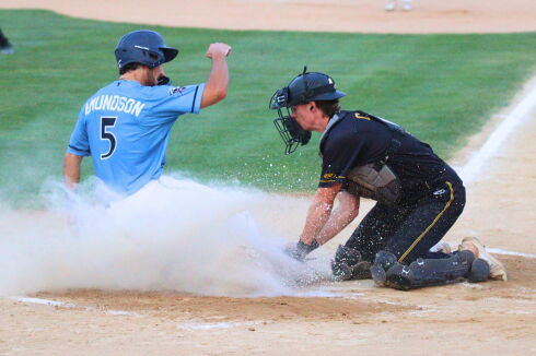 Rox Stingers NWL Playoffs 081126 1
