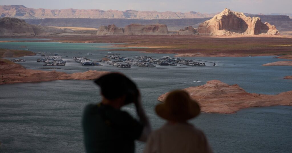 ‘Uncharted territory’: Second-largest reservoir in US plunges to a record low ‘Uncharted territory’: Second-largest reservoir in US plunges to a record low