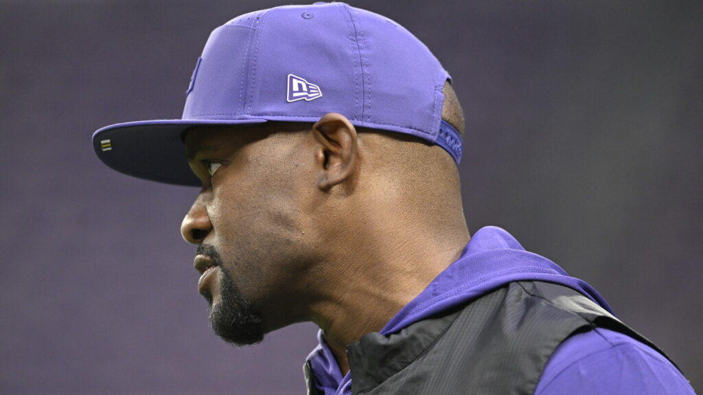 Despite judge’s frustrations, NFL continues arbitration quest in Brian Flores case Despite judge's frustrations, NFL continues arbitration quest in Brian Flores case