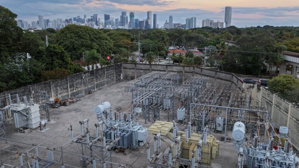 New York pauses some data center proposals as scrutiny grows over AI power and water use New York pauses some data center proposals as scrutiny grows over AI power and water use