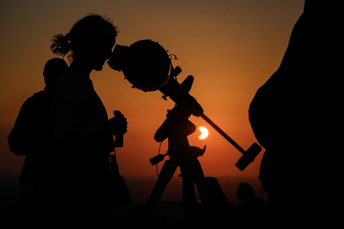 Solar eclipse plunges parts of Europe into darkness