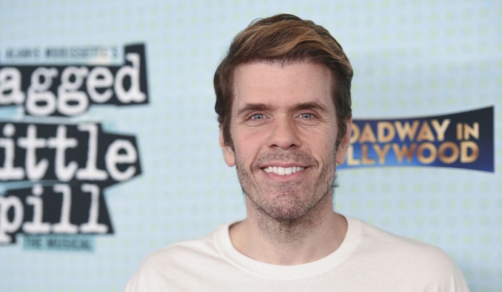 Celebrity gossip blogger Perez Hilton hospitalized after apparent suicide attempt Celebrity gossip blogger Perez Hilton hospitalized after apparent suicide attempt
