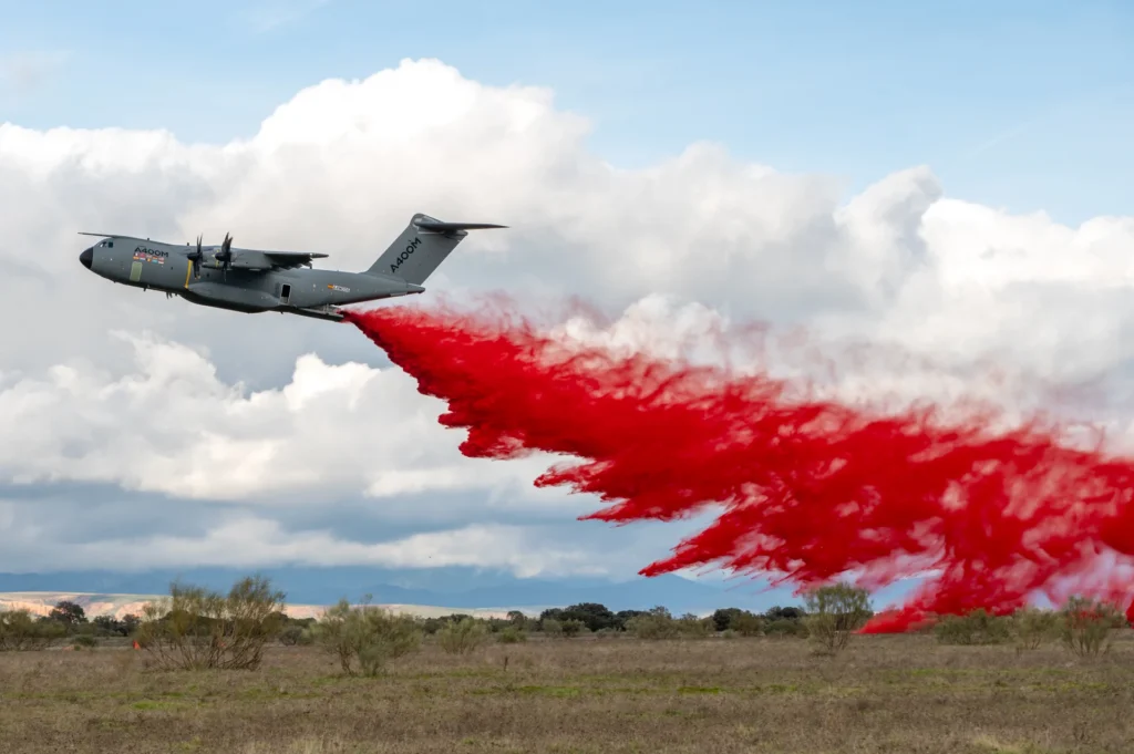 Airbus A400M conducting test fire fighting mission