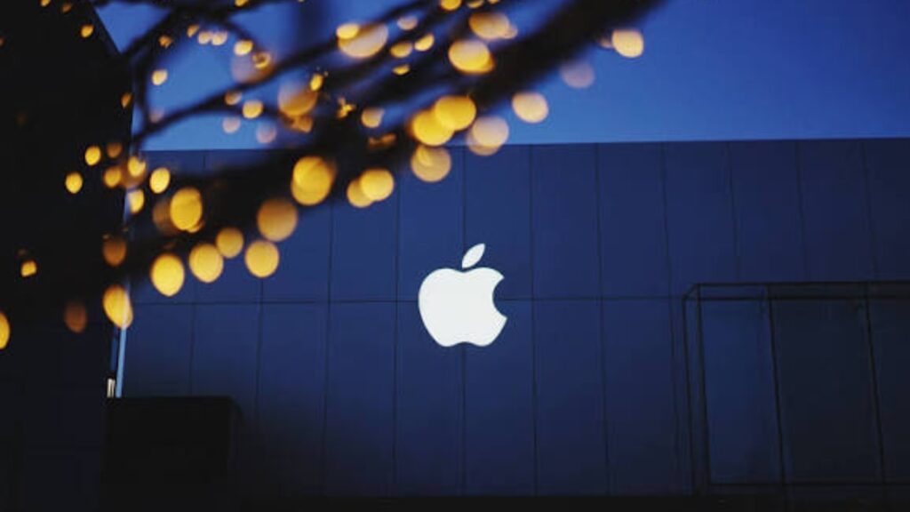Apple Wants 15% of Purchases You Make Outside Its App Store Apple Wants 15% of Purchases You Make Outside Its App Store