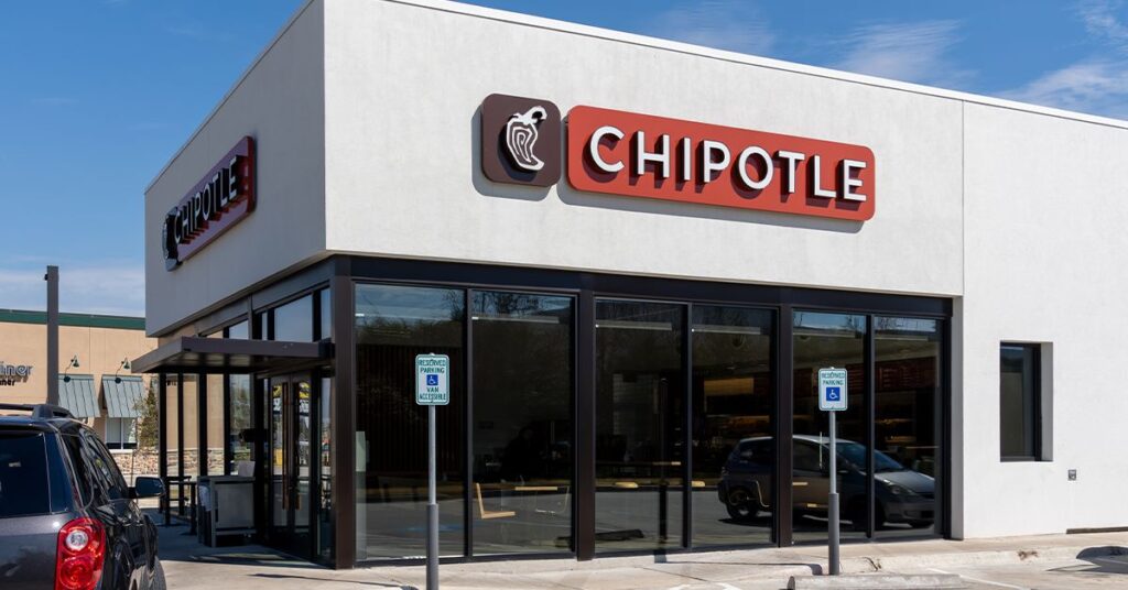 Chipotle Salmonella Outbreak: Jalapeños Pulled From Restaurants Chipotle Salmonella Outbreak: Jalapeños Pulled From Restaurants