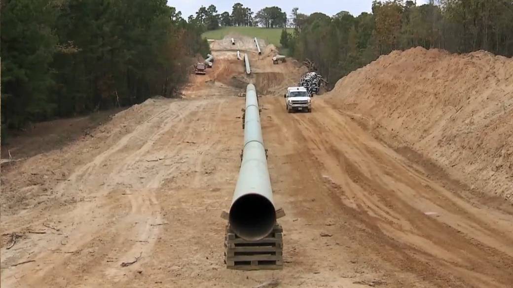 Click to play video: 'Federal government continues looking at ways to support Canadian energy producers'