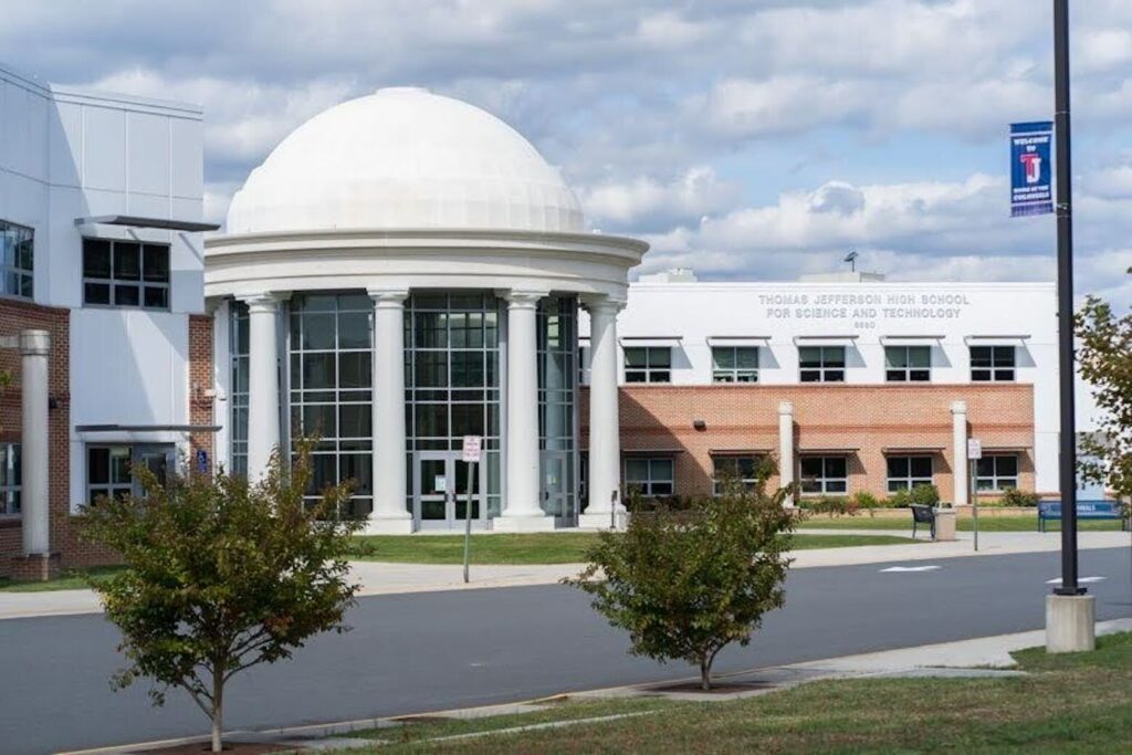 DC-area schools crack national top 10 in new US News rankings