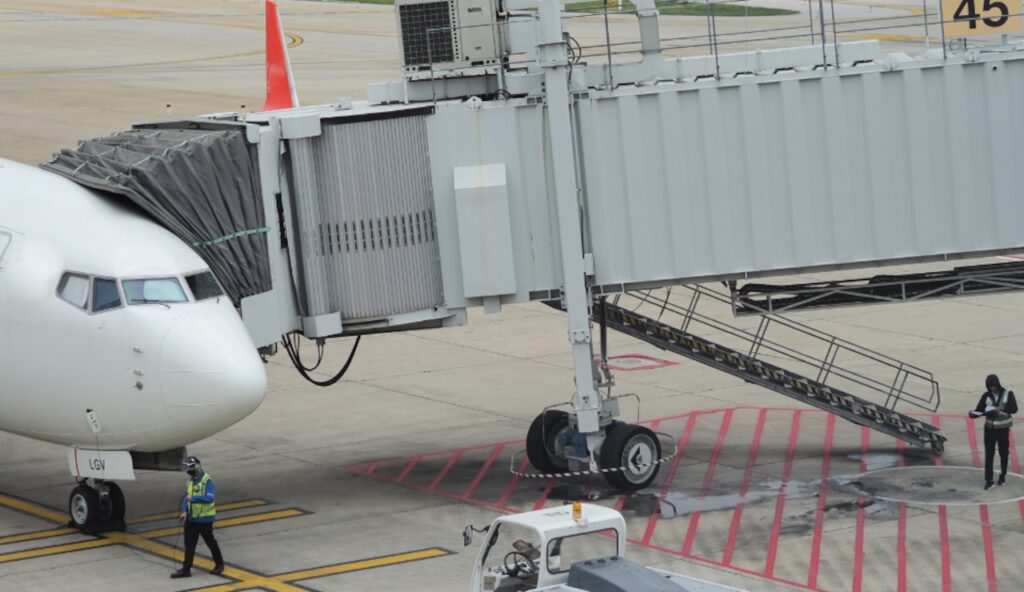 Over 2,036 flights delayed, 263 canceled amid widespread U.S. travel disruptions Over 2,036 flights delayed, 263 canceled amid widespread U.S. travel disruptions