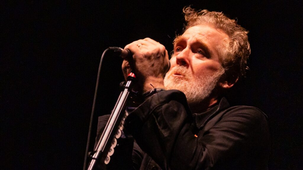 Glen Hansard’s Funeral Draws Hundreds of Stars and Civilians as Markéta Irglová, Eddie Vedder Perform