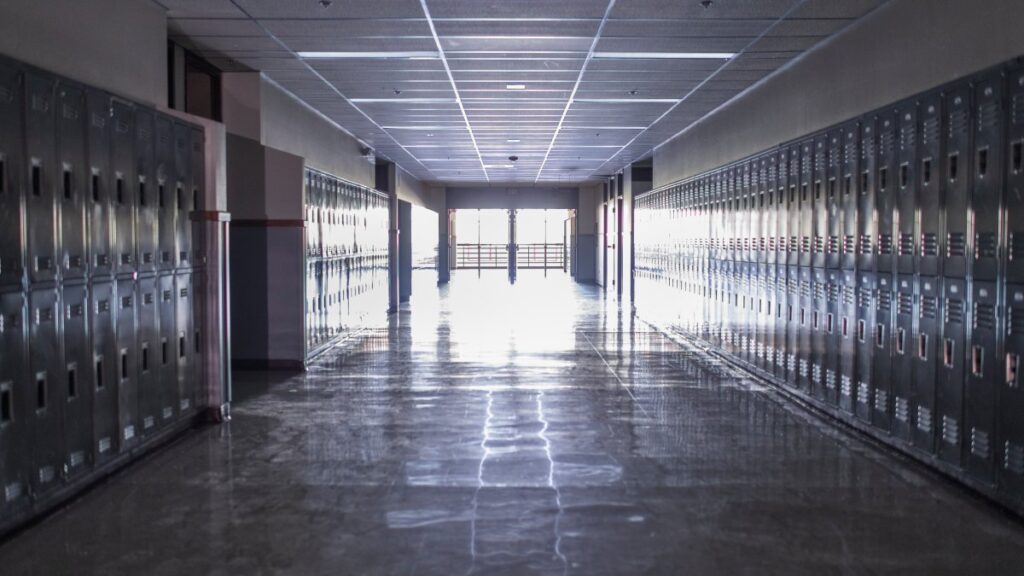 Nearly half of Massachusetts high schools rank among nation’s best Nearly half of Massachusetts high schools rank among nation's best