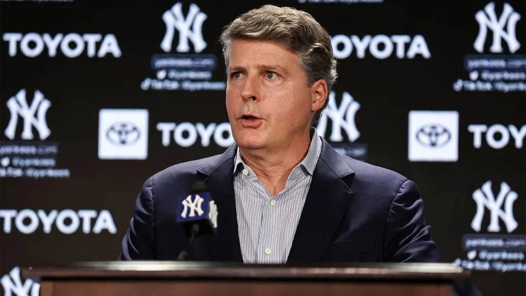 Private equity company Apollo agrees to finance deal with New York Yankees organization for $2.6 billion Private equity company Apollo agrees to finance deal with New York Yankees organization for $2.6 billion