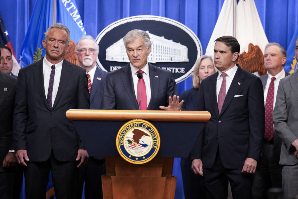 Kennedy, Oz Contend Fraud Crackdown, Not Skyrocketing Prices, Led Millions To Leave Obamacare Kennedy, Oz Contend Fraud Crackdown, Not Skyrocketing Prices, Led Millions To Leave Obamacare
