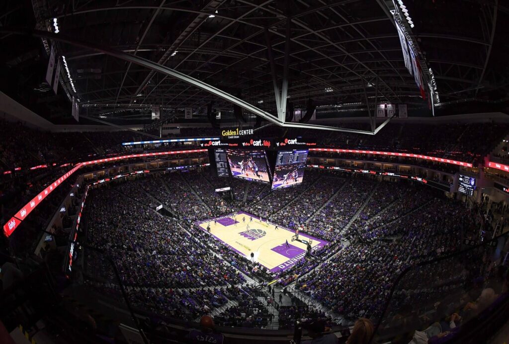 Former trainer sues Kings, alleging pregnancy discrimination: ‘Your life is ruined’ Former trainer sues Kings, alleging pregnancy discrimination: ‘Your life is ruined’
