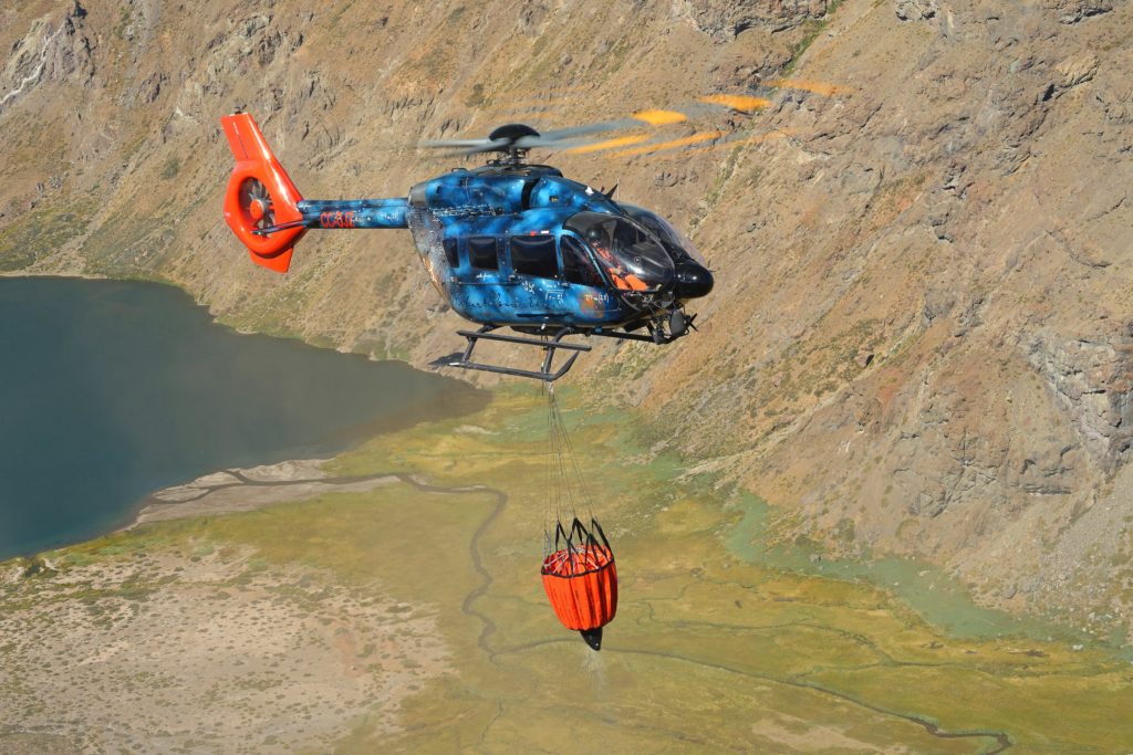 How helicopters fight wildfires How helicopters fight wildfires