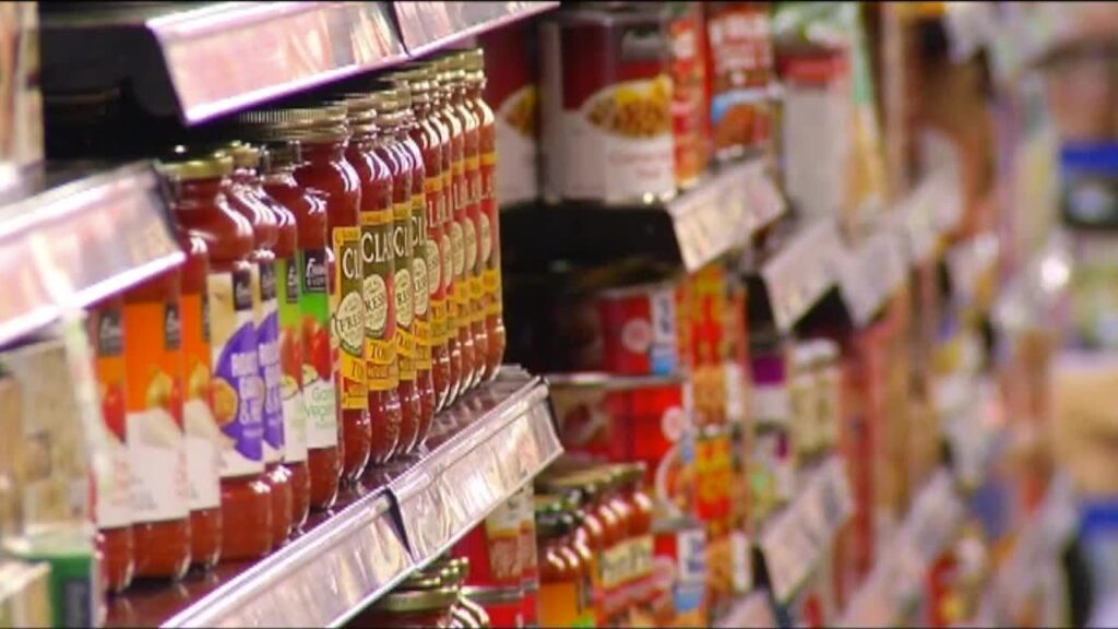 Food safety concerns have Minnesotans taking a closer look at what they’re putting in their carts Food safety concerns have Minnesotans taking a closer look at what they're putting in their carts