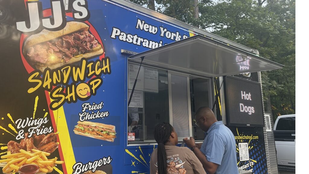 Story of a kosher food truck run by the oldest Orthodox Jewish synagogue in Alabama