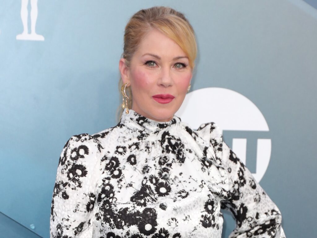 Beloved actress home after mysterious 4