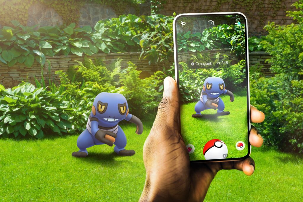 How to Get & Use Explorer Gadget in Pokémon Go How to Get & Use Explorer Gadget in Pokémon Go