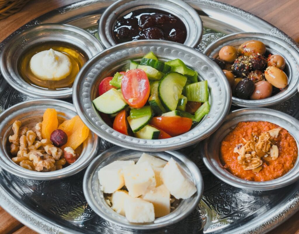 Olive-oil martinis and kuzu kaburga? Divan brings modern Turkish to Berkeley