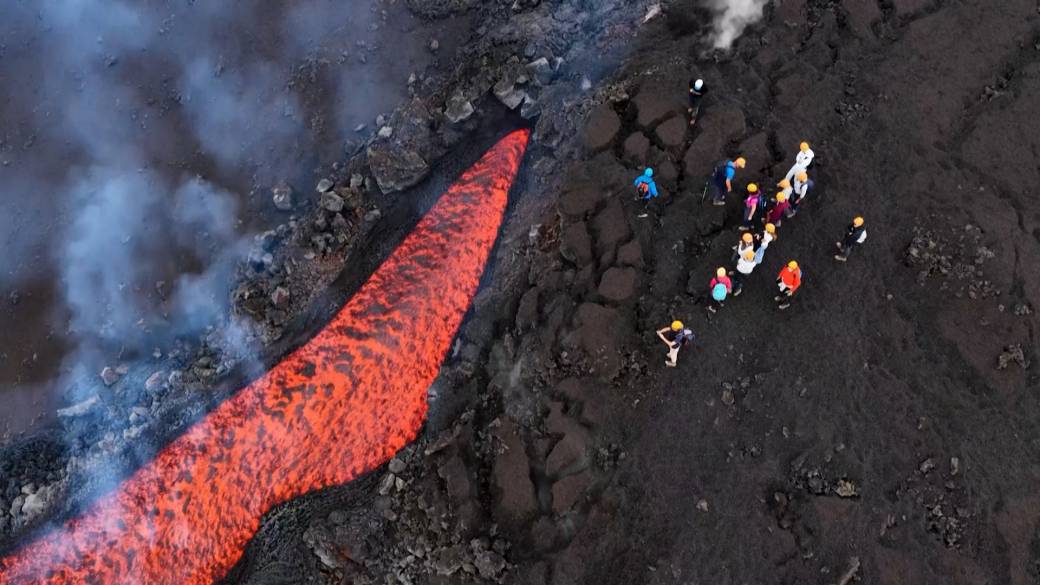 Click to play video: 'Mount Etna eruption: Drone video shows stunning close-up of lava flow'