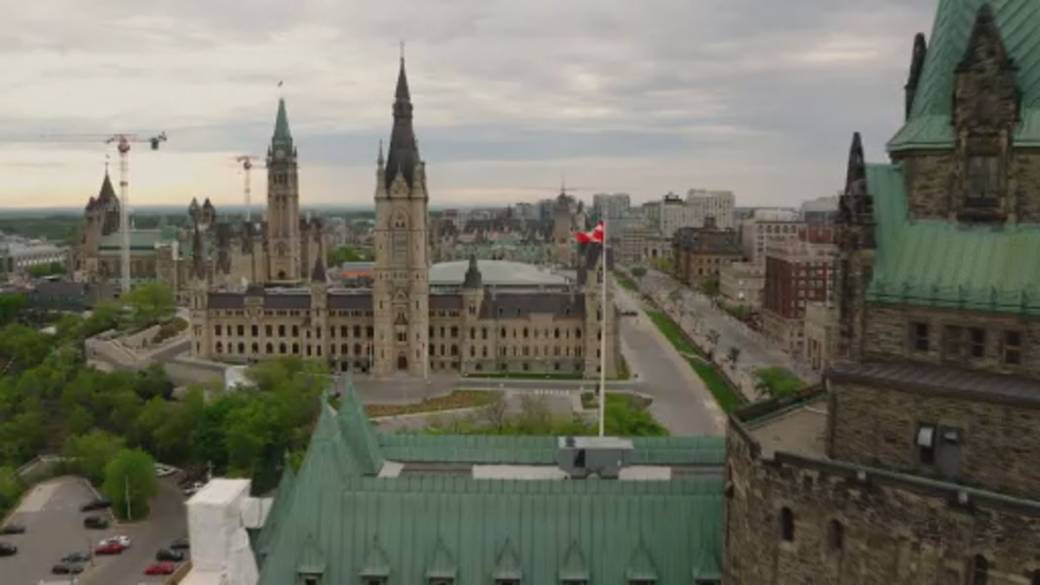 Click to play video: 'Unifor urges Ottawa use FEMA to stop job outsourcing linked to U.S. trade pressures'