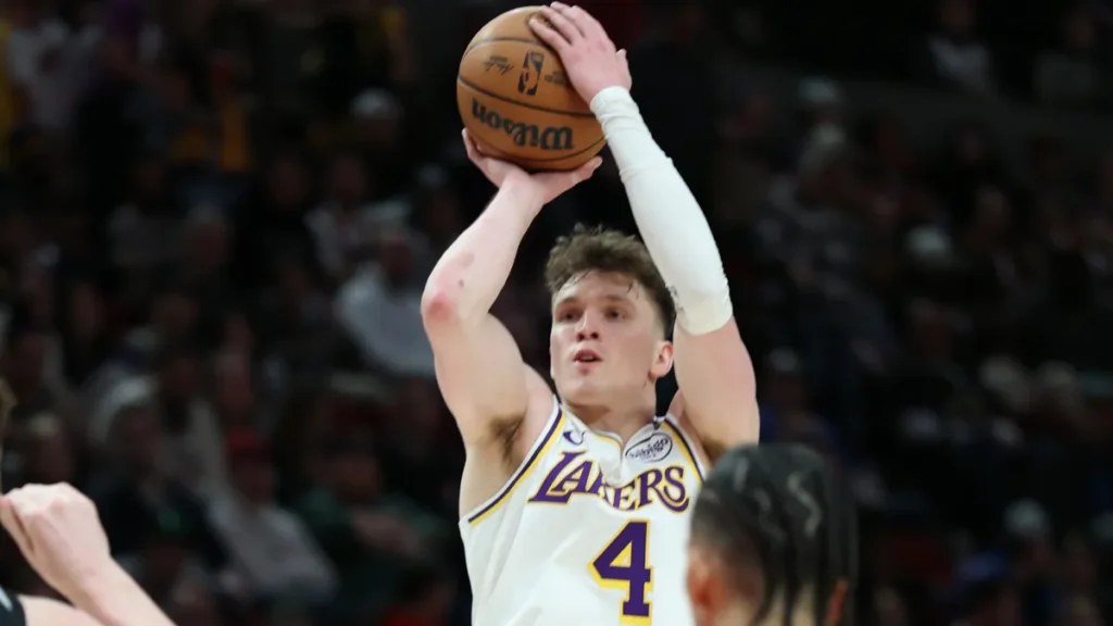 Lakers predicted to trade Dalton Knecht, Jake LaRavia for $36M much-needed rim protector Lakers predicted to trade Dalton Knecht, Jake LaRavia for $36M much-needed rim protector