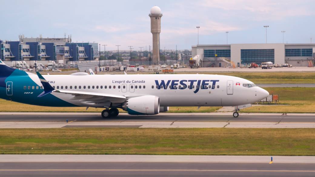 Click to play video: 'WestJet braces for potential flight attendants strike'