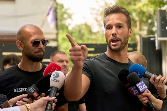 US prosecutors want Tate brothers to remain in custody as they fight extradition to the UK US prosecutors want Tate brothers to remain in custody as they fight extradition to the UK