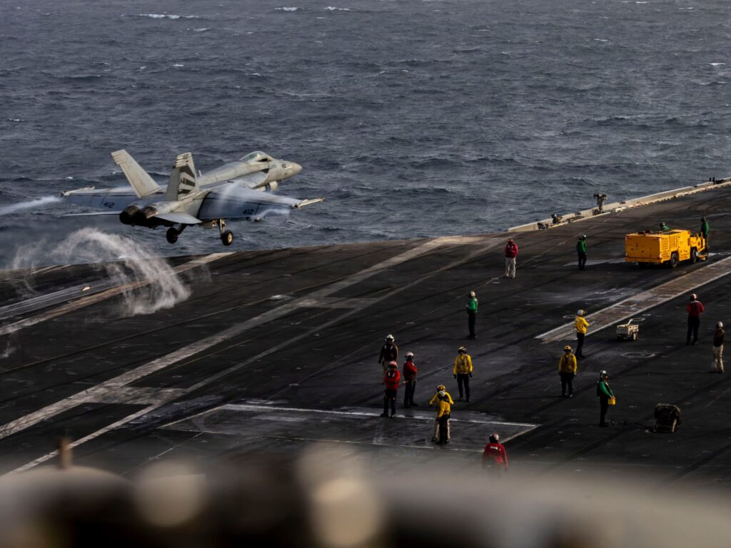 US admiral praises USS Lincoln crew amid reported mental health concerns US admiral praises USS Lincoln crew amid reported mental health concerns