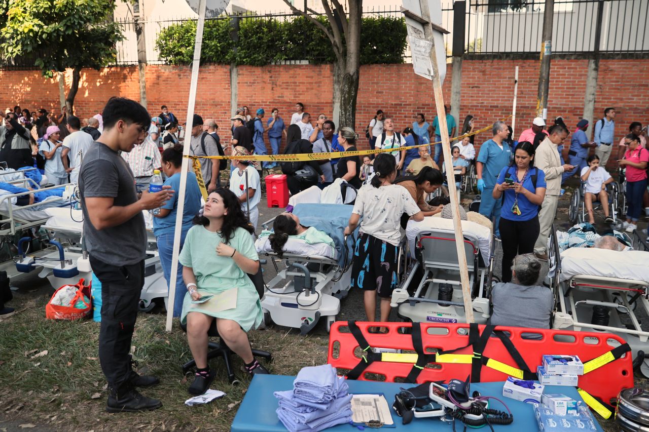 Patients are evacuated outside a hospital after an earthquake struck Cali, Colombia, Monday, Aug. 10, 2026.