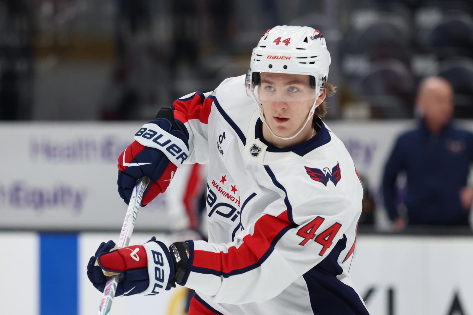 Washington Capitals rookie Cole Hutson got quite the endorsement for the Calder Trophy at the NHLPA Rookie Showcase