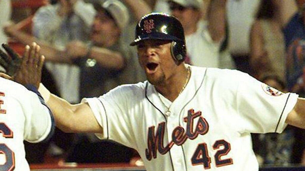 Butch Huskey, one of the last MLB players to wear Jackie Robinson’s famed number 42, dies at 54 Butch Huskey, one of the last MLB players to wear Jackie Robinson's famed number 42, dies at 54