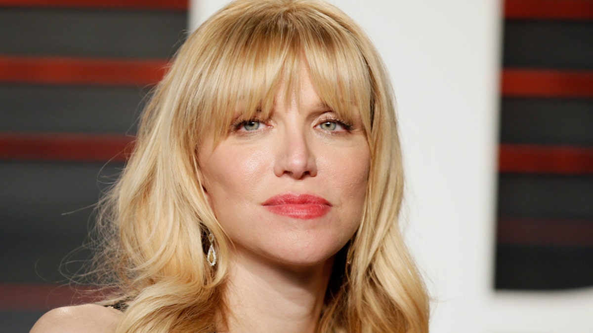 Musician Courtney Love arrives at the Vanity Fair Oscar Party in Beverly Hills, California February 28, 2016. REUTERS/Danny Moloshok - RTS8IHX