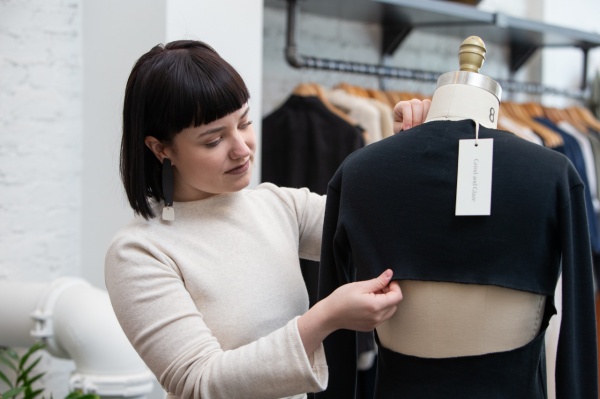 Boutique shopping is ‘in vogue’ Boutique shopping is 'in vogue'