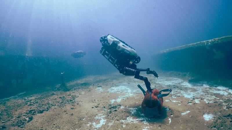 Handy Helpers: Electric Underwater Tools and Manipulators Handy Helpers: Electric Underwater Tools and Manipulators