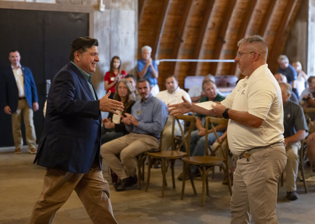 Illinois governor’s race: JB Pritzker, Darren Bailey spar over Trump tariffs, farm economy at ag forum