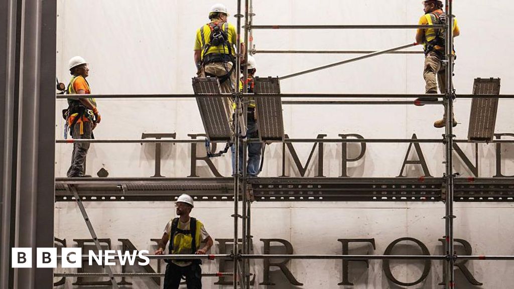 Kennedy Center board votes to put Trump’s name on building Kennedy Center board votes to put Trump's name on building