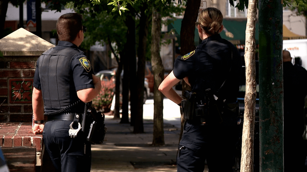 Asheville first responders partner with mental health professionals on crisis calls Asheville first responders partner with mental health professionals on crisis calls