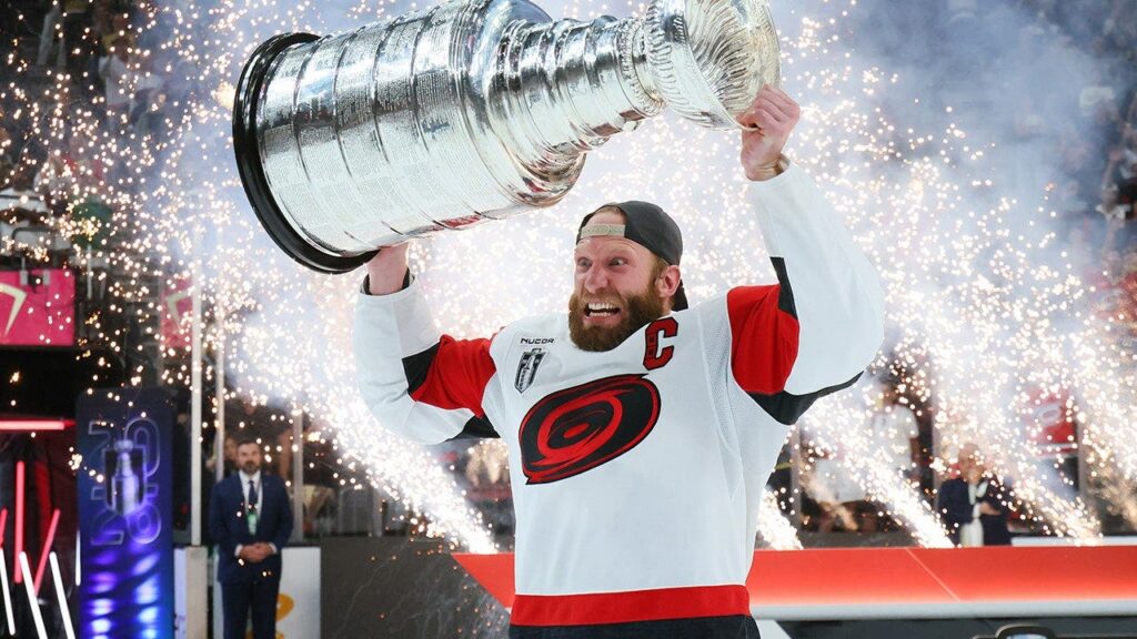 Everyone wants what one minor league baseball team put out as a hilarious tribute to the Carolina Hurricanes Everyone wants what one minor league baseball team put out as a hilarious tribute to the Carolina Hurricanes
