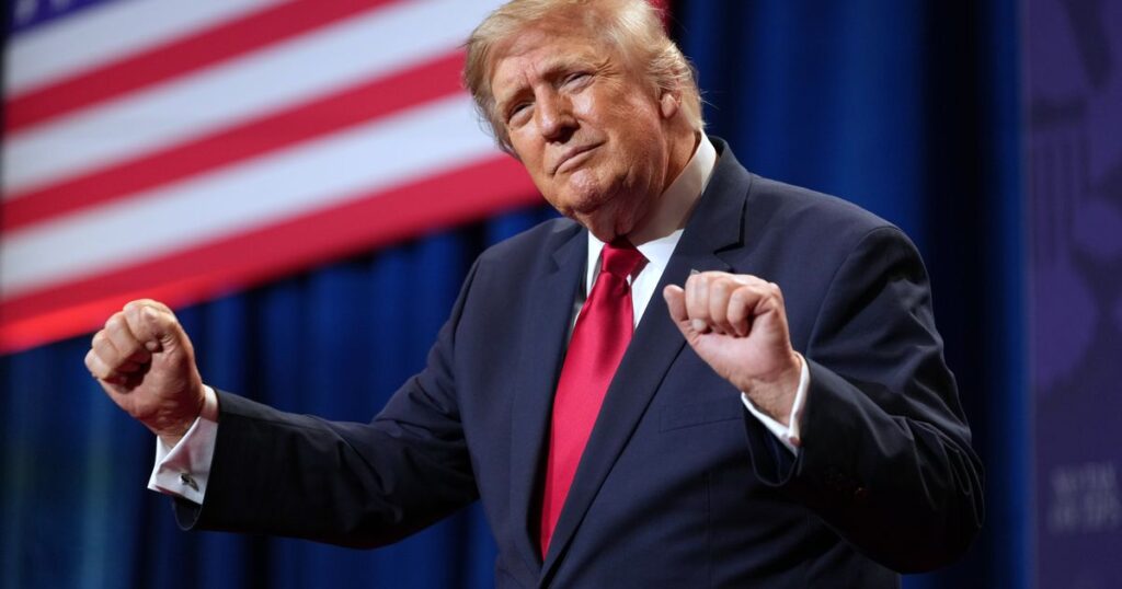 FACT FOCUS: Trump boasts about the economy but there’s more to the story FACT FOCUS: Trump boasts about the economy but there's more to the story