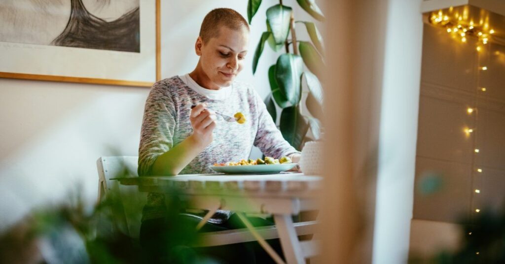 Mindful eating: Benefits, challenges, and how to start