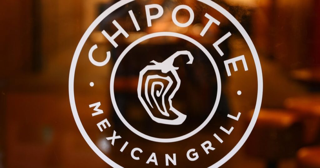 Chipotle pulls jalapenos in Minnesota salmonella outbreak after dozens fall ill Chipotle pulls jalapenos in Minnesota salmonella outbreak after dozens fall ill