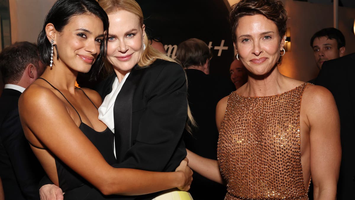 Laysla De Oliveira, Nicole Kidman and Jill Wagner
