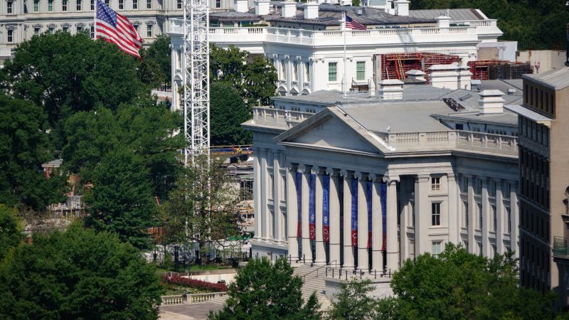 National debt reaches grim $40 trillion milestone. Here’s why that matters National debt reaches grim $40 trillion milestone. Here’s why that matters