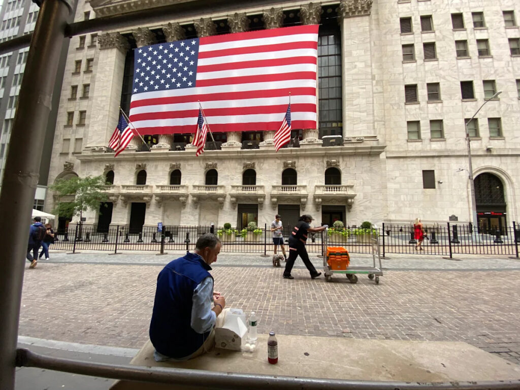 Stock market today: Nasdaq futures rise, Dow and S&P 500 waver ahead of July jobs report