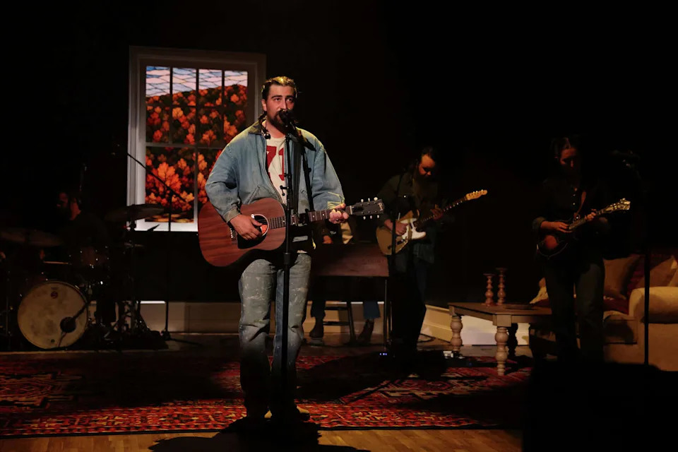 Musical guest Noah Kahan performs "The Great Divide" on Saturday, May 9, 2026. (NBC/Caro Scarimbolo/NBC via Getty Im)